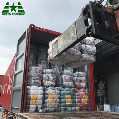 China Super Polyester/Cotton A Grade Second-Hand Clothing Fashion Bales Summer Blend Used Clothing Bales Wholesale Mixed Used Clothes Bulk In Container for sale