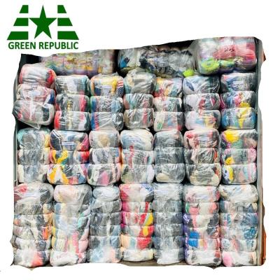 China Polyester / Cotton Fashion Korea Style Used Clothing Used Clothes Small Bales 45kg 50kg For Mozambique East Africa for sale