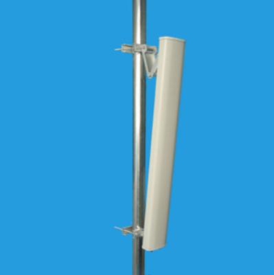 China Vertical and horizontal polarization coverage BTS high gain background ANTENNA LJC071 for sale