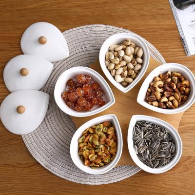 China New Arrivals Stocked Household Snack Bowls Tapas Dried Fruit Dishes Set White Ceramic Serving Dish Set With Lid for sale