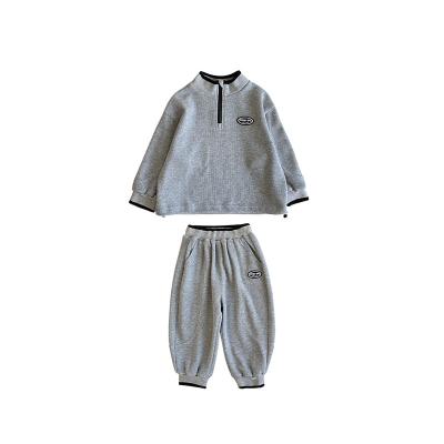 China Kid White Kids Tracksuit Sports Suit Sweatsuit Boys Sweat Suit Gym Youth Breathable Youth Tracksuits for sale