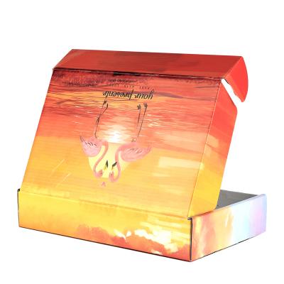 China Handmade Love Heart Flamingo Printing Pattern Paper Packaging Box Custom Logo Size In-stock Paper Gift Packaging Box for sale