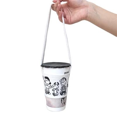 China Custom Recyclable Canvas Bubble Tea Cup Holder , 22oz Paper Cup Holder Paper Drink Holder for sale