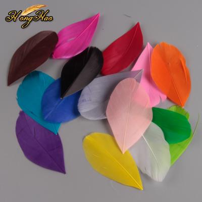 China Hot Selling DIY Natural Painted Colorful Decorative Goose Quill Feather For Crafts for sale