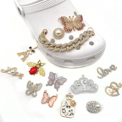 China Clog charm hot sale new design wholesale metal shoe lace croc charms clog shoe decoration crystal luxury bling diamond for sale