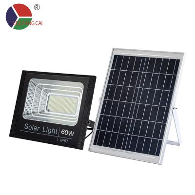 China Outdoor Garden 60W 6500 Lumens LED IP67 Waterproof With Remote Control Led Solar Flood Light for sale