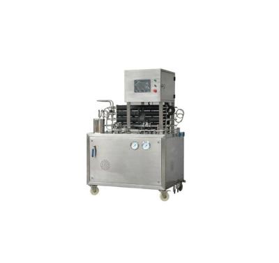 China Máquina de esterilización de laboratorio Esterilizador UHT para línea de procesamiento de leche y consumo de 7.5 Kw en venta