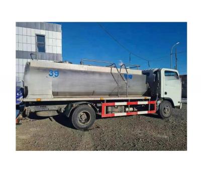 China Tankwagen voor het transport van melk van 5000 liter voor de opslag en verwerking van melk Te koop