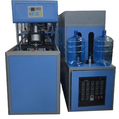 China 18Máquina de moldagem por sopro de garrafas de PET de.9L com aquecedor infravermelho e cilindro rotativo AirTac à venda