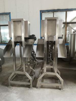 China Automatic Coconut Water Extractor Machine for sale