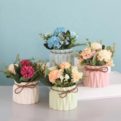 China Valentine Gifts Artificial Plant Ceramic Flower Pot for Wedding Decoration for sale