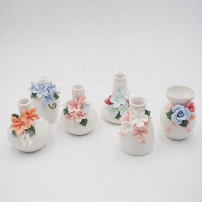 China Minimalist Europe Ceramic Flower Aromatherapy Vase for sale