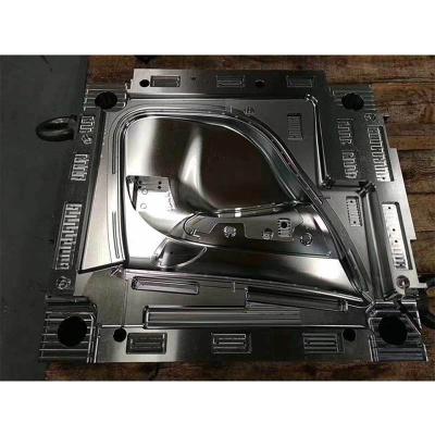 China Customized Designing Plastic Auto Parts Light Cover Plastic Injection Mold for sale