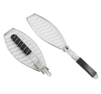 China Easily cleaned space-saving foldable fish shaped grill basket with locking handle for sale