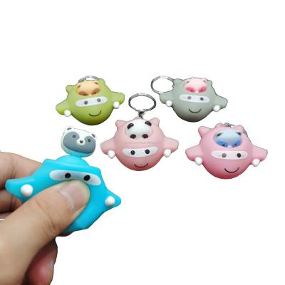 China 2020 Hot Selling Cute Cartoon Toy Squeeze Toys Head Sound Flat Mouse Key Chain for sale