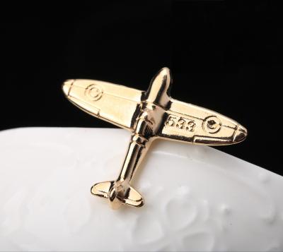 China ALLOY Antique Bronze Color Retro Airplane Airplane Pins Pins And Brooch Badge Lapel Pins For Men for sale