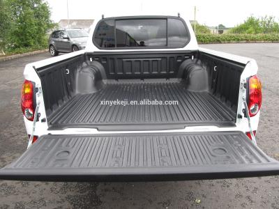 China HDPE 0.15 CBM Truck Bedliner Cover Toyota Hilux Vigo L200 Navara NP300 for sale