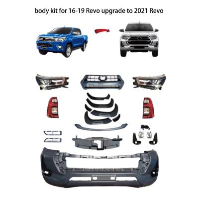 Chine Kit en plastique de corps de remontée du visage d'ABS de lumière de voiture de Wholesale Nudge Bar de fabricant d'OEM pour Toyota Hilux Revo Rocco 2021 à vendre