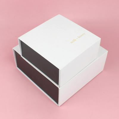 China Matte Cardboard Magnetic Folding Boxes black luxury handmade Logo Gift Packaging Boxes custom made for hair extension for sale