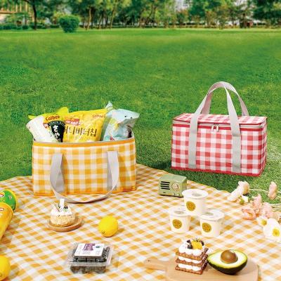 China Outdoor Freshness Keeping Picnic Bag New Thickened Aluminum Portable Bento Bag Folding Film Picnic Camping Picnic Mat Moisture-Proof Mat for sale