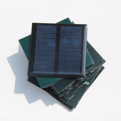 China Solar Lights / Solar Toy / Education Customized Epoxy Solar Mini Solar Panel 65*65 Poly Battery 5V100MA for sale