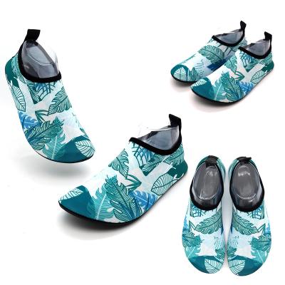 China Factory Direct Supply Affordable Exquisite Design Women's Water Shoes Non-Slip Lightweight Quick-Dry Non Slip Yoga Shoes Beach Walking Shoes for sale