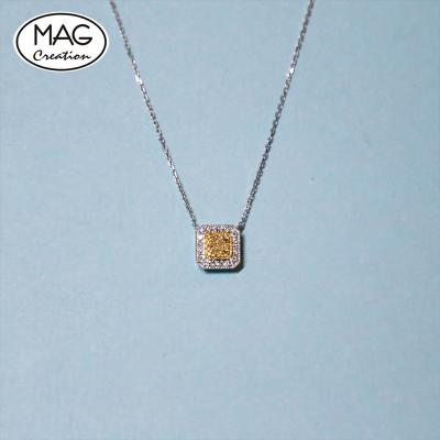 China CLASSIC Heater Cut Diamond Halo Design 18K Yellow Gold Charm Necklace for sale