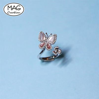 China Romantic Glamorous Design 18K White Gold, Shell And Diamond Ring for sale