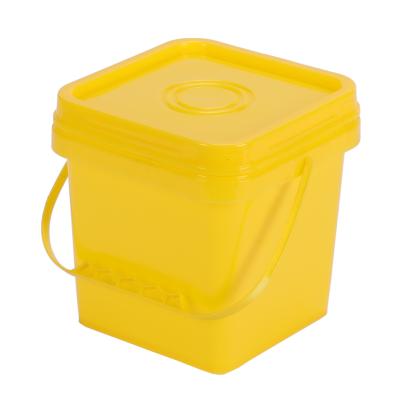 China Safety Hot Sale Thickened Strong PP With Lids Square Sealing Plastic Bucket Used For Liquid Products for sale