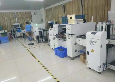 China A linha de produção de SMT, a linha automática do smt, a picareta e o lugar fazem à máquina a linha para a luz do diodo emissor de luz à venda