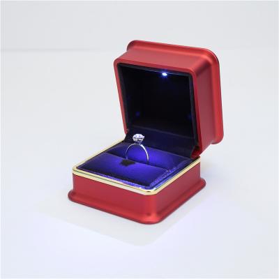 China Elegant Custom Jewelry Box With Led Light Ring Box Packaging For Gift for sale