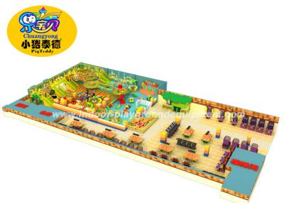 Chine Équipement d'intérieur mol coloré de terrain de jeu avec la piscine de boule/l'équipement mol jeu de bébé à vendre