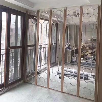 China Contemporary hot sellingDecorative glass wall mirror for sale for sale