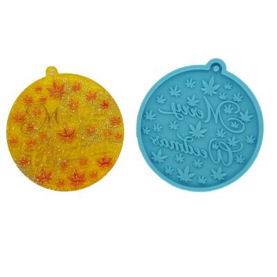 China Shiny Decoration Maple Leaf Leaves Silicone Molds For DIY Badge Epoxy Resin Molds Craft Custom Key Chain for sale