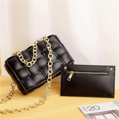 China Fashion Women's Trendy Handbags Purses and Unique Woven Leather Handbags Hollow Out Design Beach Bags for sale