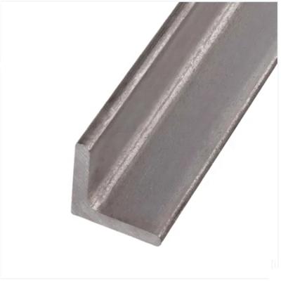 Cina GB Angle, Hot Rolled JIS Mild Steel Angle Bar, Foundation Ms Carbon Steel Angel Iron Q235B Carbon Steel in vendita