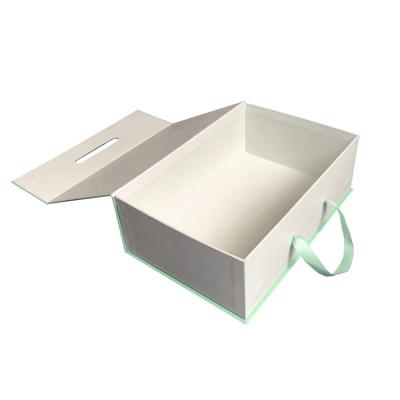 China China Handmade Suppliers Decorative Recycled Rigid Magnetic Closure Folding Boxes Gift Box Packaging for sale