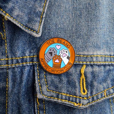 China Europe Cartoon Cat Claw Vintage Brooch Anime Brooches Pin Brooches For Women Jewelry Men's Metal Enamel Pin Badges Lapel Pins Brooch for sale