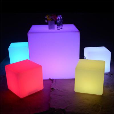 China Modern LED Chair Cube 40cm Illuminated Led Cube Chair Plastic Led Cube Light Bar Chairs for sale