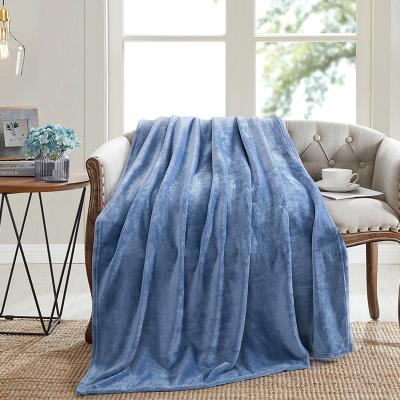 China Wholesale Price Antistatic Luxury Custom Polyester Square Modern Solid Throw Blankets for sale