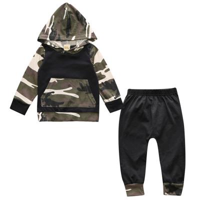 China Breathable Newborn Baby Clothes Sets 2pcs Camouflage Hooded Baby Clothing Sets Boys Clothing Sets for sale