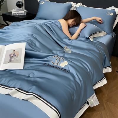 Chine Couette brodée en soie lavée à usage domestique 4 pièces pour un sommeil confortable et sain à vendre