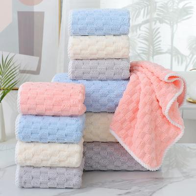 China Sustainable Coral Fleece Face Towels with Strong Absorbency and Woven Design for sale