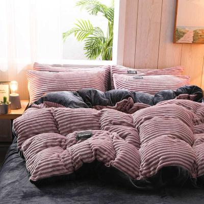 China Set de roupa de cama de flanela 4 Pcs Lençóis individuais Conjunto de tecido Densidade 133x72 Queen King Tamanho à venda