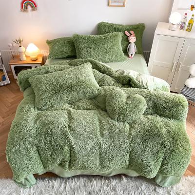 China RTS Moss Green Color Luxury Shaggy Warm Mink Velvet Crystal Bedding Set for Winter for sale