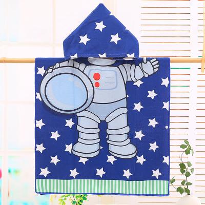 China Design Home Microfiber Kids Hooded Cape Bathrobe Cartoon Printing Wearable Bath Towel Spot for sale