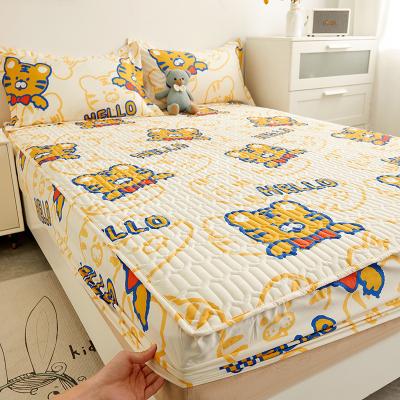 China Folded Waterproof Mattress Cover for Home Hotel Fully Surrounded Bedding Protection for sale