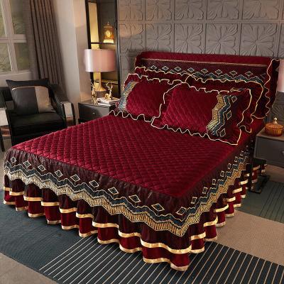 China Custom Printed Bed Sheets Embroidery Lace Bed Skirt for European and American Style for sale