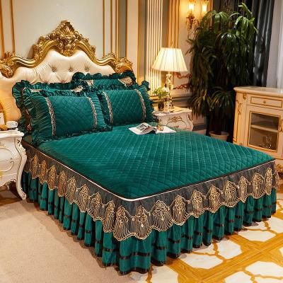 China Sanding Winter Bedspread Set 4 Piece Luxury Embroidered Bedding for 2.0m 6.6 feet Size Bed for sale