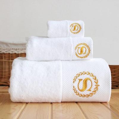 China Custom Logo Hotel Towel Set Broad Stripe Coral Velvet 35*75cm 70*140cm Soft Absorbent for sale